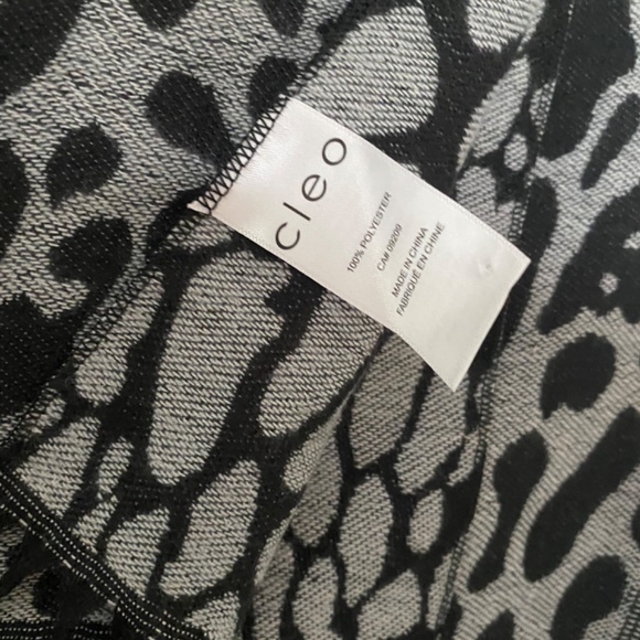 Scarfs ( Sorted ) - Picture 2 of 10